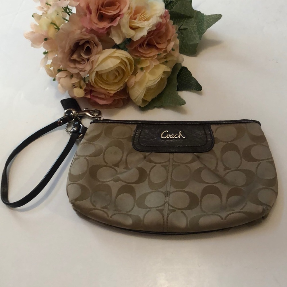 Coach Wristlet Brown Signature Coach Wristlet Large Coach Fabric Tan Brown